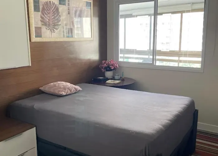Quarto de hóspedes em apartamento familiar Rio de Janeiro